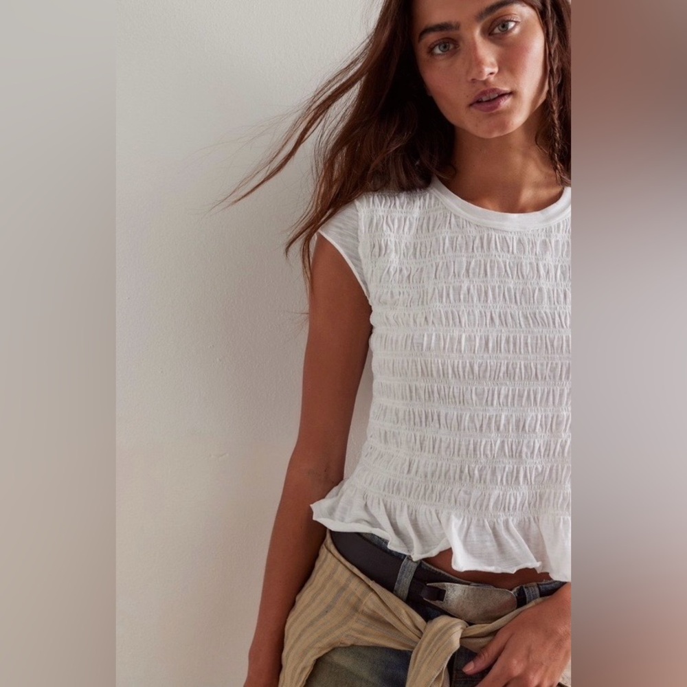 ▪️NWT We The Free Sylvie Tee in Ivory